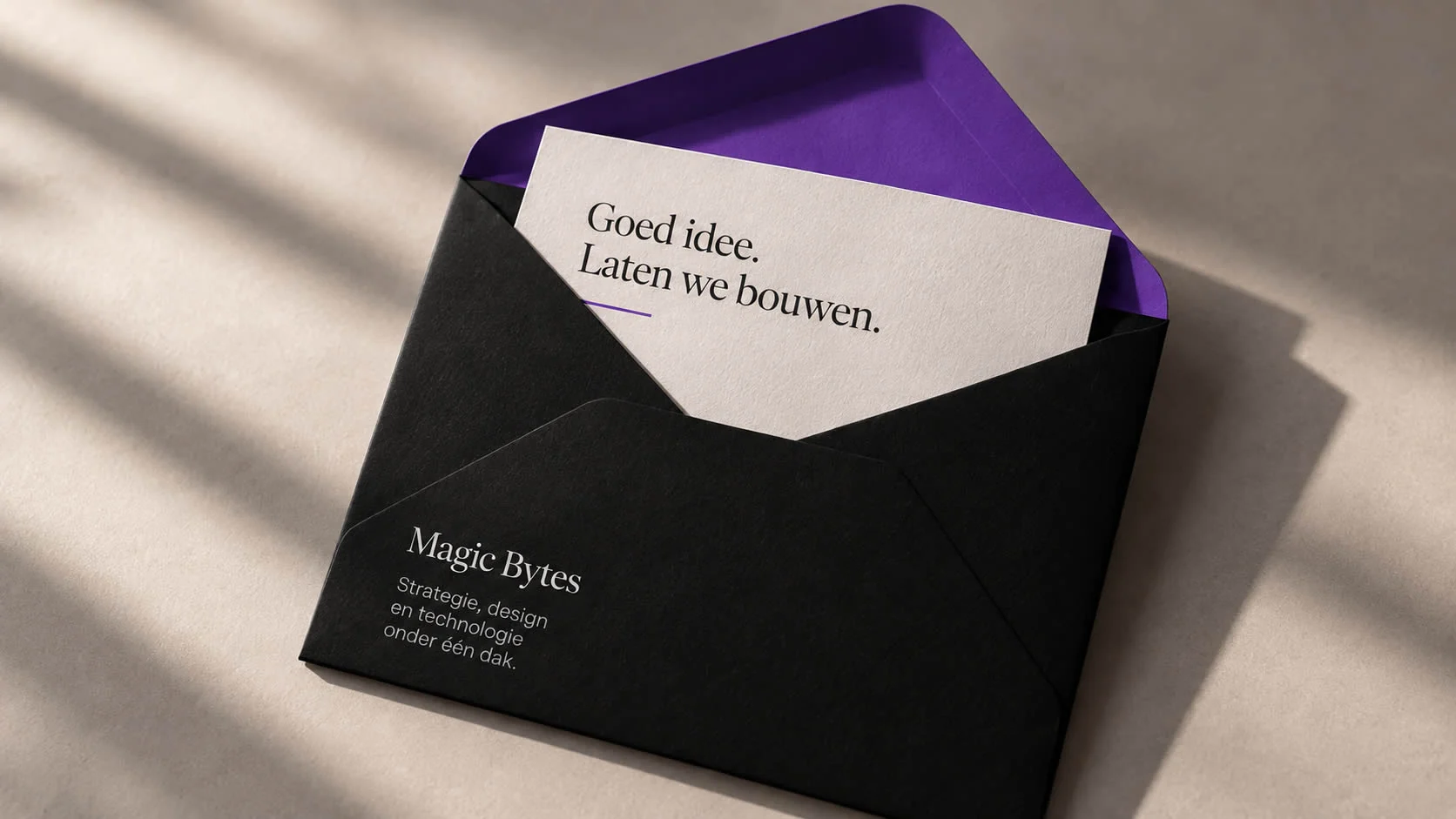 Magic Bytes-envelop met de boodschap Goed idee. Laten we bouwen.