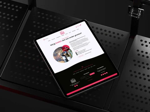 Tablet met de pagina over samenwerken met SAMEN Eten & Drinken.